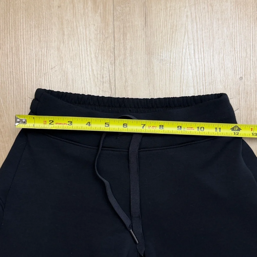 Spanx AIR ESSENTIALS Wide Leg Pant BLACK
Size XS PETITE - Picture 7 of 9